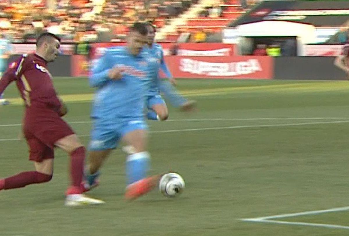 Penalty controversat în CFR Cluj - UTA Arad