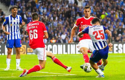 Scandal uriaș în Portugalia! Benfica, anchetată de Parchet: 12 meciuri suspectate de blat