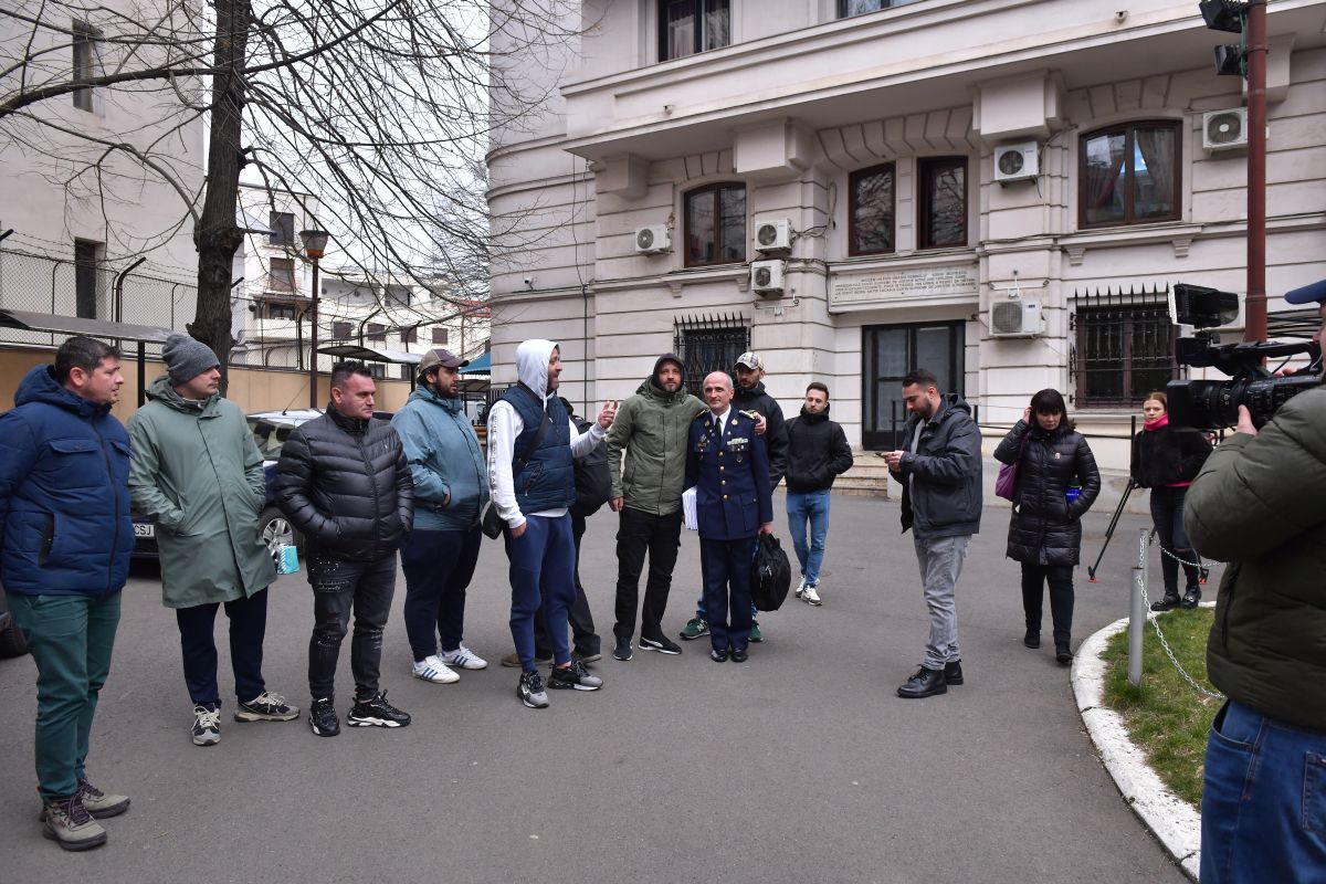 Astăzi s-a judecat al doilea termen al recursului privind palmaresul Stelei » GSP oferă toate detaliile: Un fan a strigat: „Noi cu cine să ținem, cu pușcăriașii?”