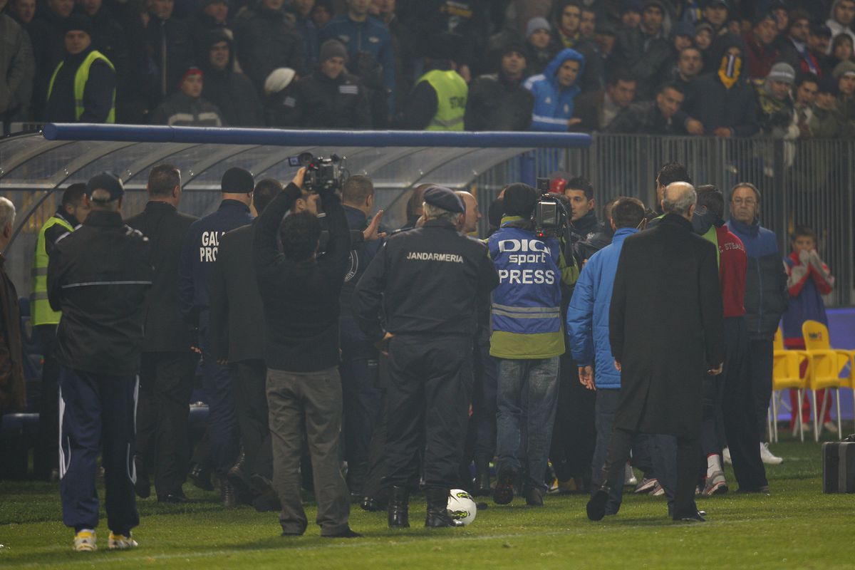 Rivalitatea FCSB - Petrolul: cel mai violent derby și 5 scenografii de senzație