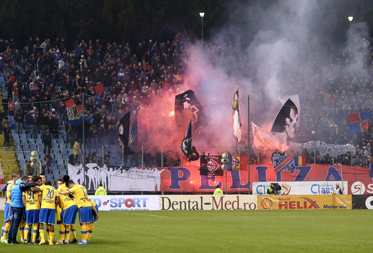 Rivalitatea FCSB - Petrolul: cel mai violent derby și 5 scenografii de senzație