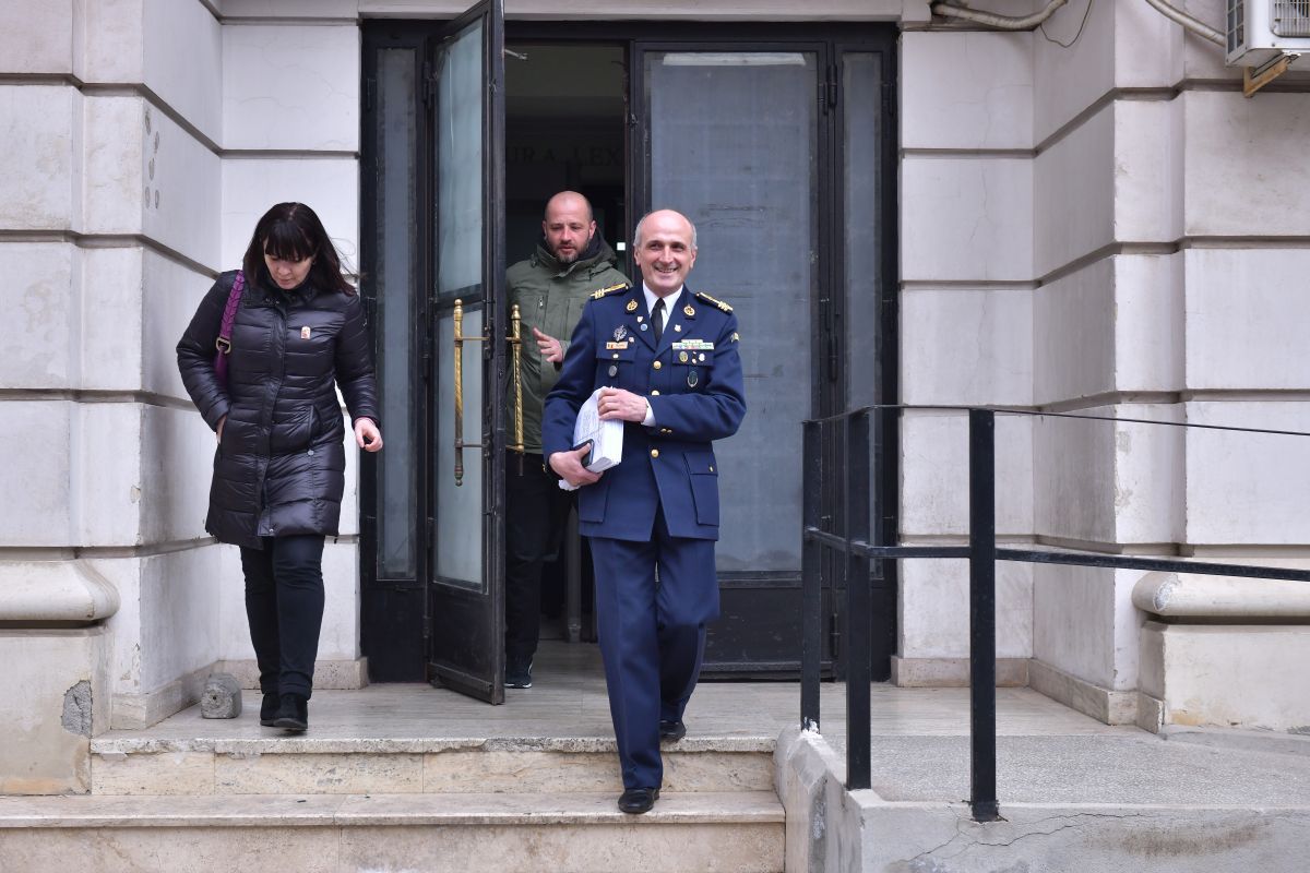 Astăzi s-a judecat al doilea termen al recursului privind palmaresul Stelei » GSP oferă toate detaliile: Un fan a strigat: „Noi cu cine să ținem, cu pușcăriașii?”