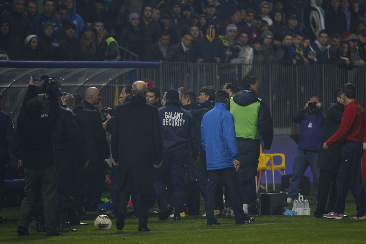Rivalitatea FCSB - Petrolul: cel mai violent derby și 5 scenografii de senzație