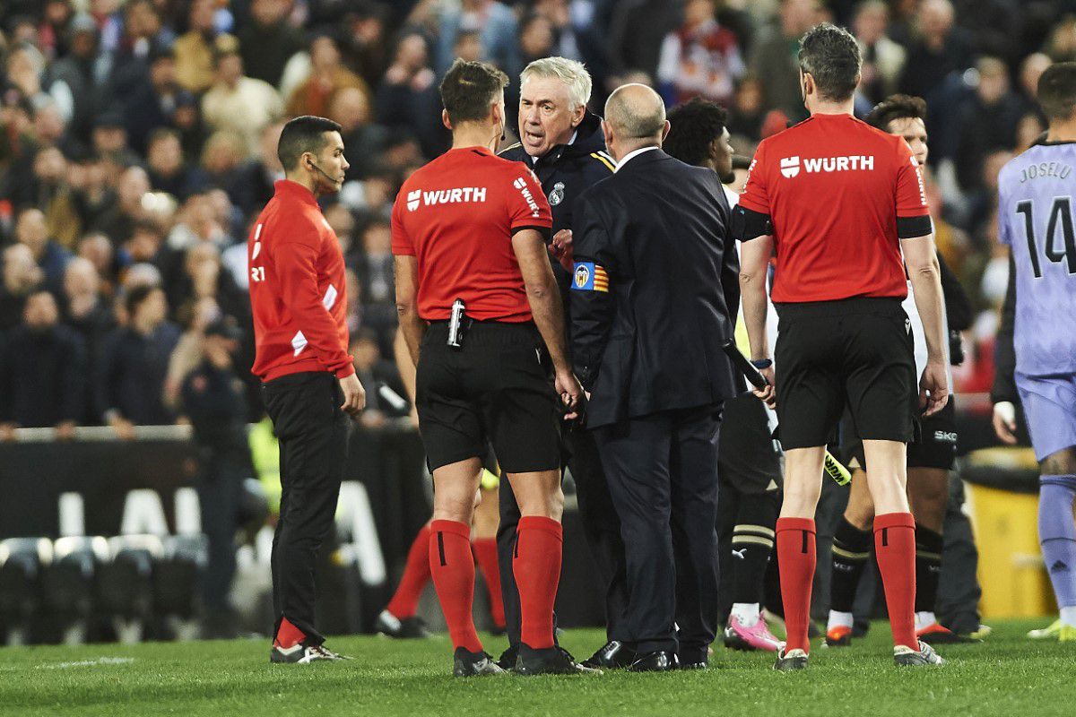 Scandal imens în La Liga: Real Madrid marcase golul victoriei, dar arbitrul a fluierat finalul meciului! „Galacticii” au sărit pe arbitru, Bellingham a văzut ROȘU!