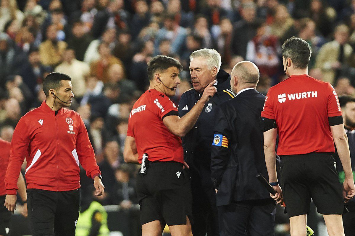 Scandal imens în La Liga: Real Madrid marcase golul victoriei, dar arbitrul a fluierat finalul meciului! „Galacticii” au sărit pe arbitru, Bellingham a văzut ROȘU!