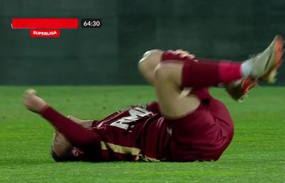 Clujenii au luat foc după golul Farului » S-au dus glonț la arbitru și au cerut anularea reușitei! Faza incriminată de CFR