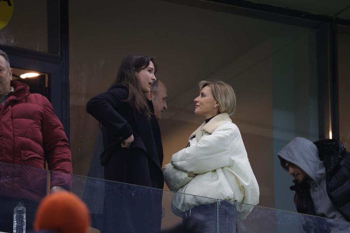 Soții Șucu în loja lui Gigi Becali la Rapid - FCSB