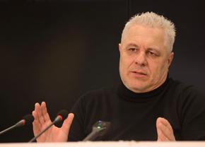 Cum a motivat Rapid prezența suporterilor la conferința lui Șumudică » Reacția APS: „În acest ritm, vom asista la asta”