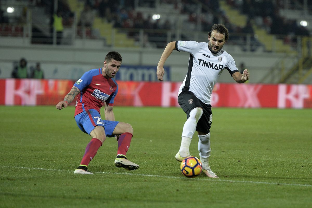 Ce s-a întâmplat la ultima victorie a lui Șumudică în fața rivalei FCSB » Vedetele care erau pe teren + cine a fost arbitru