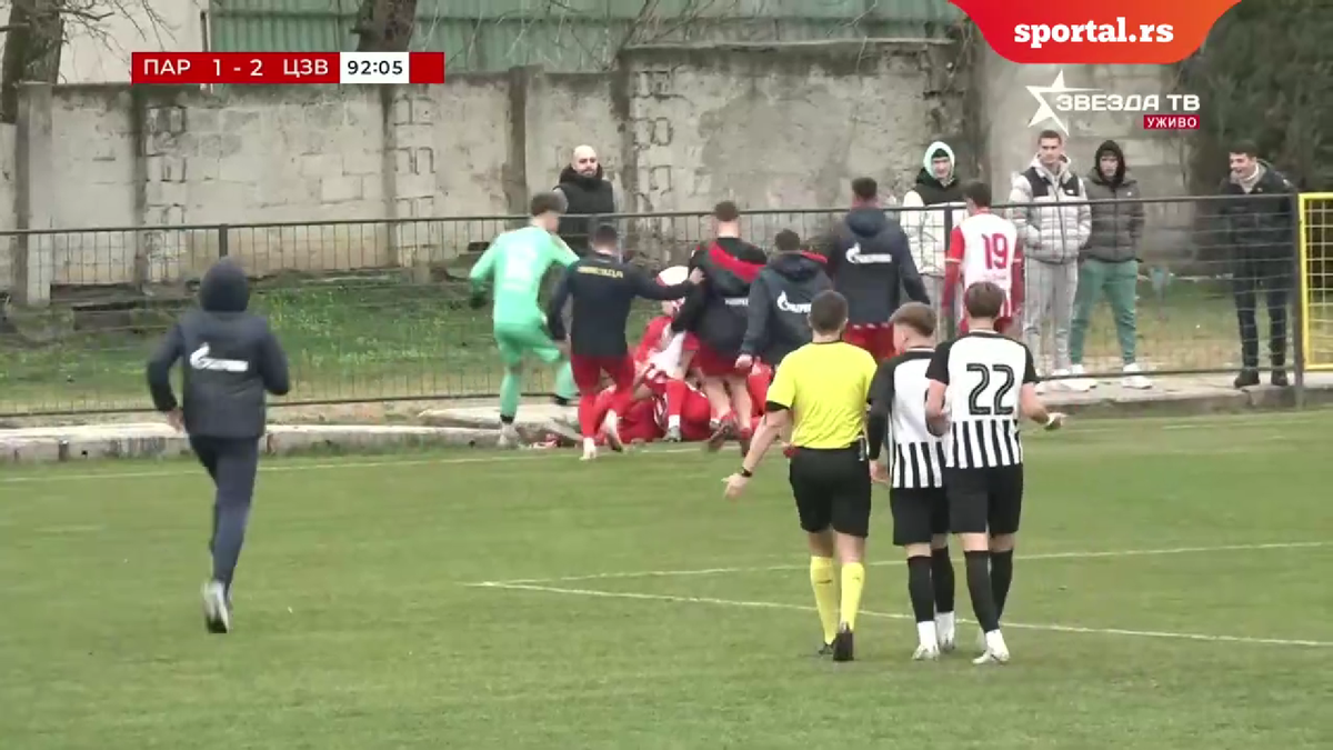 Bătaie generală la Steaua Roșie - Partizan! » I-a călcat tricoul în picioare, i-a dat cu mingea în cap, apoi a urmat haosul + Presa reacționează: „imagine catastrofală”