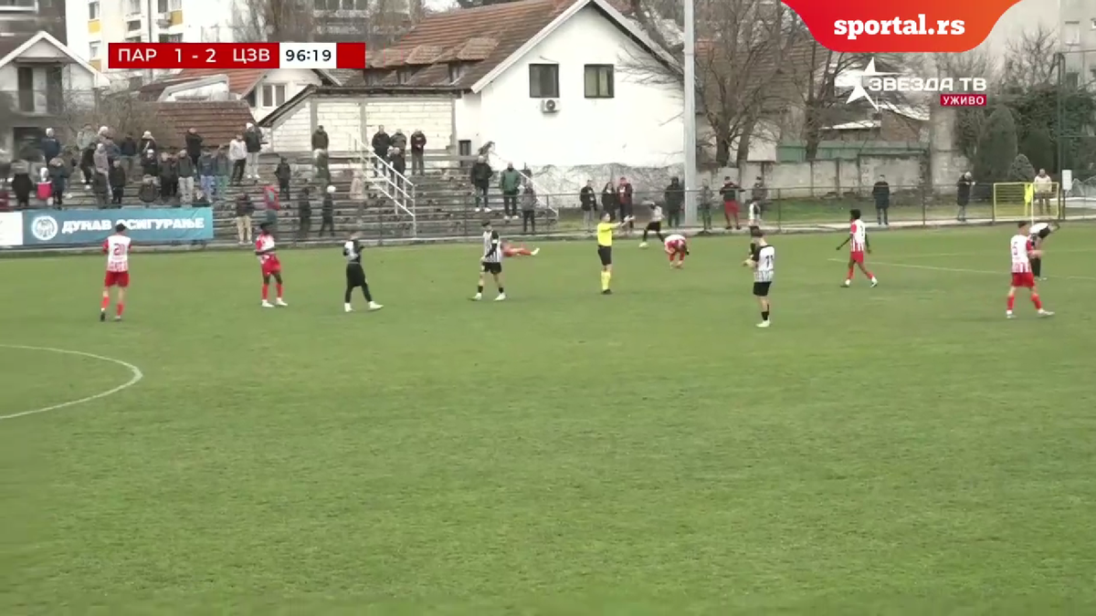 Bătaie generală la Steaua Roșie - Partizan! » I-a călcat tricoul în picioare, i-a dat cu mingea în cap, apoi a urmat haosul + Presa reacționează: „imagine catastrofală”