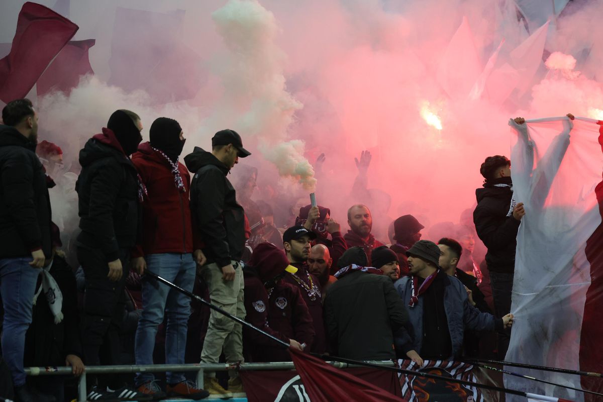 Scenografia suporterilor de la Rapid în meciul cu FCSB