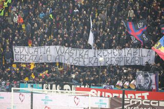 Rapid - FCSB, toate mesajele afișate » Ironii și jigniri pe Arena Națională, banner cu greșeală gramaticală în peluză