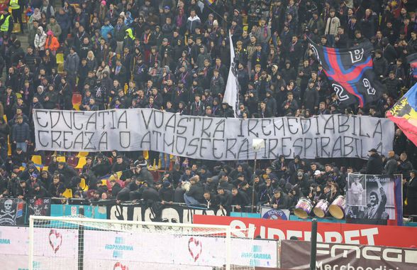 Rapid - FCSB, toate mesajele afișate » Ironii și jigniri pe Arena Națională, banner cu greșeală gramaticală în peluză