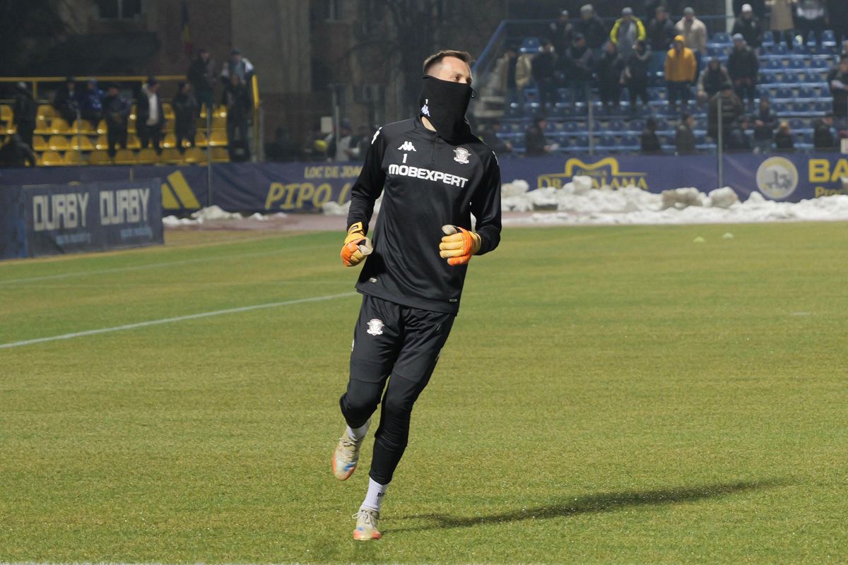 Unirea Slobozia - Rapid, imagini de la încălzire