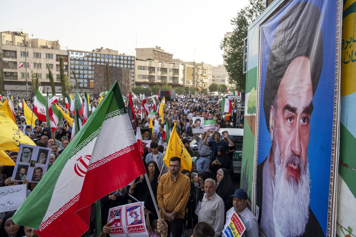 Societatea în Iran - viața într‑un stat teocratic dominat de autoritatea ayatollahilor