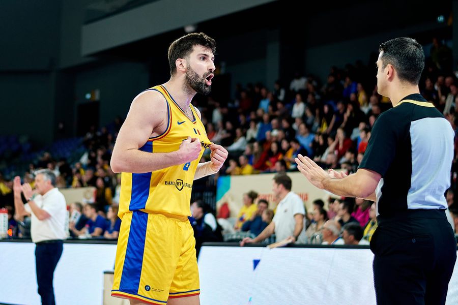 România, victorie impresionantă în fața Portugaliei, în cursa spre Campionatul Mondial! Cu Mihai Silvășan descalificat înainte de pauză, tricolorii au evoluat excelent