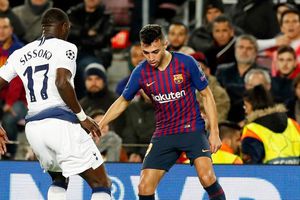 Fostul jucător al Barcelonei a fugit din Iran în Turcia și a povestit experiența: „Nu te poți relaxa, nu poți dormi, eram disperat” » Ce le-a arătat reporterilor