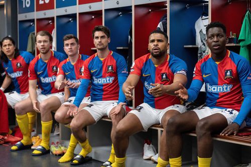 Cristo Fernandez (primul din stânga) în Ted Lasso / Foto: Imago Images