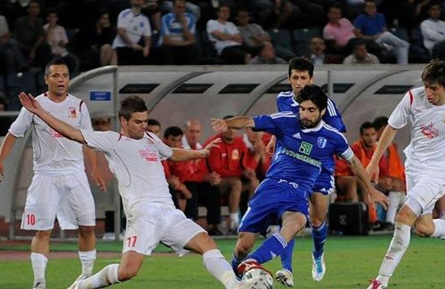 „Soția a ieșit singură în piață, știți ce a urmat?” » Poveștile românului campion cu Rapid care a jucat în Iran: „Peste România din toate punctele de vedere”