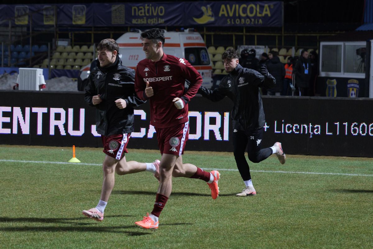 Unirea Slobozia - Rapid, imagini de la încălzire