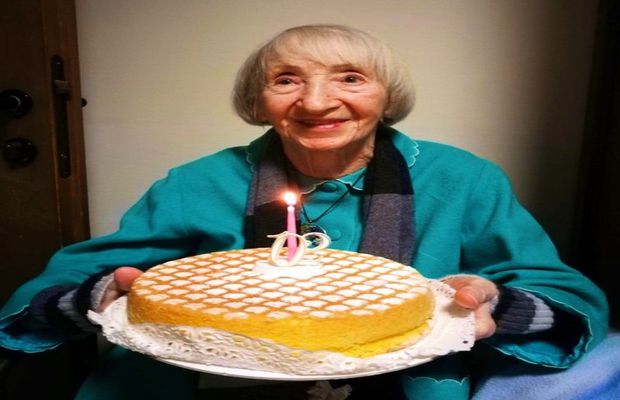 CORONAVIRUS. Bătrânica din Italia care a uluit lumea » S-a vindecat la 102 ani și vrea să-l cunoască pe Valentino Rossi :)