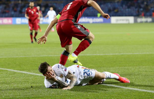 Dennis Man și Ianis Hagi, „tocați” după meciurile României: „S-a întors de parcă se plimba cu prietena pe bulevard”