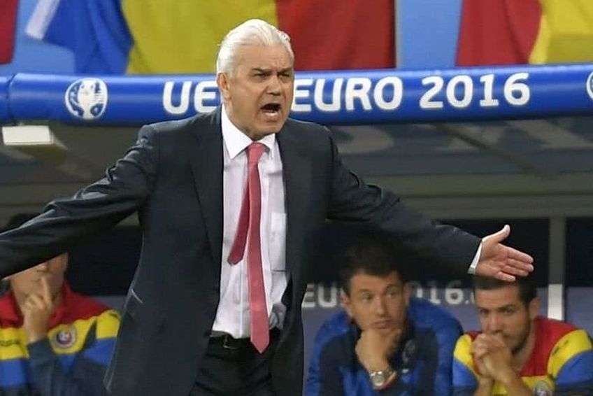 Anghel Iordănescu, 70 de ani, fostul selecționer al echipei naționale, consideră că Mirel Rădoi (40) va apela de-acum înainte la un „închizător” clasic.