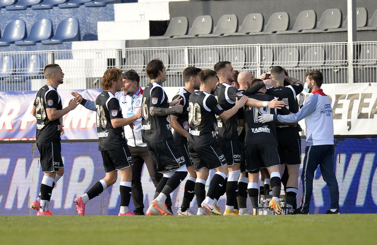 FOTO ACADEMICA CLINCENI - POLI IAȘI 02.04.2021