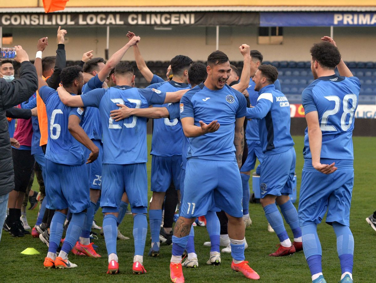 FOTO ACADEMICA CLINCENI - POLI IAȘI 02.04.2021