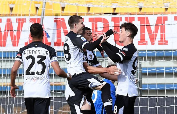 Gestul cu care Dennis Man și Valentin Mihăilă l-au cucerit pe Roberto D’Aversa: „Acest lucru e ieșit din comun!”