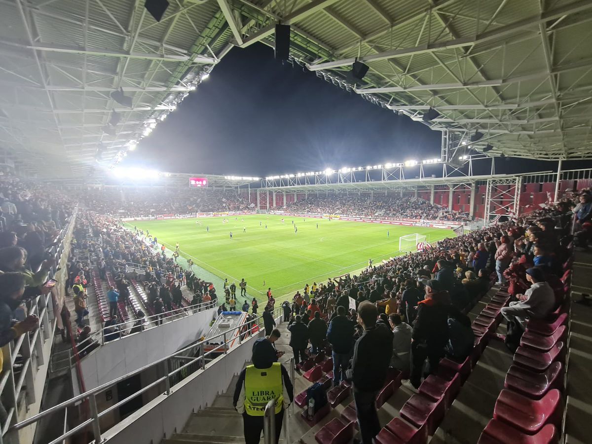 Lovitură pentru Rapid: „S-a accidentat, nu mai joacă până la sfârșitul sezonului” + Omul momentului în Giulești, prins între agent și club: „Nu e etic ce fac”