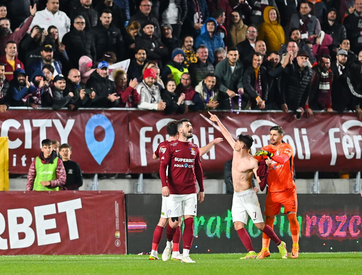 Lovitură pentru Rapid: „S-a accidentat, nu mai joacă până la sfârșitul sezonului” + Omul momentului în Giulești, prins între agent și club: „Nu e etic ce fac”