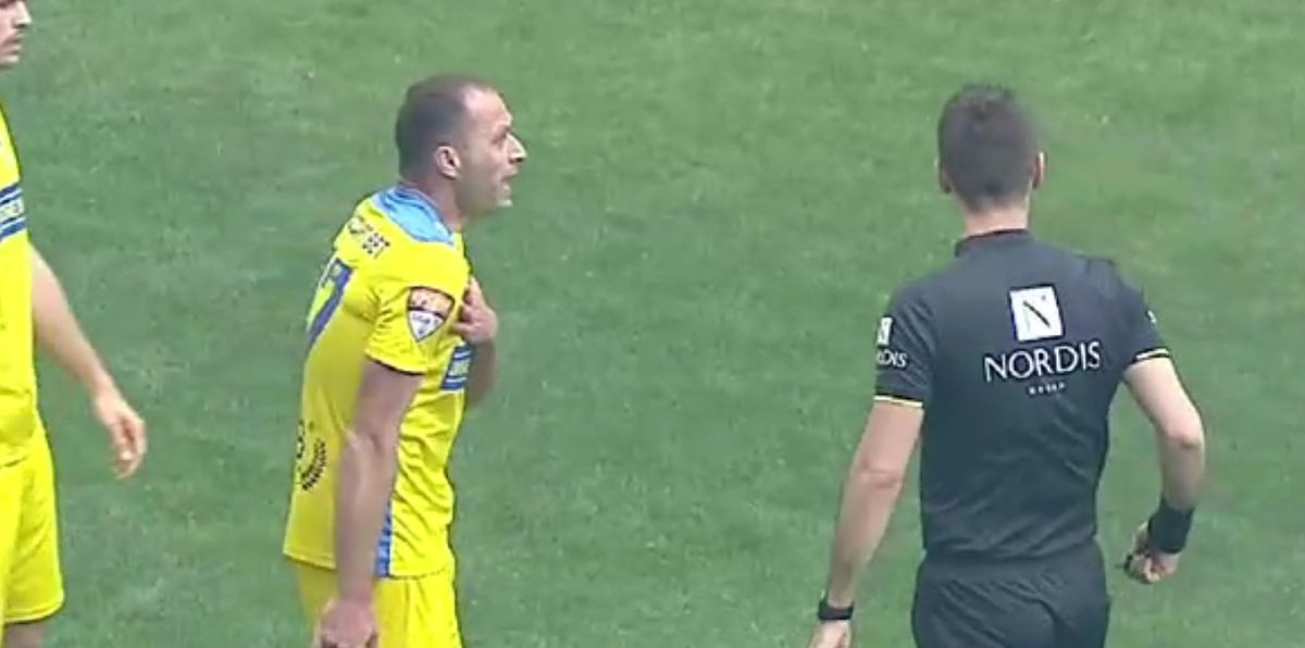 Penalty-ul primit de CSA Steaua în meciul cu Petrolul