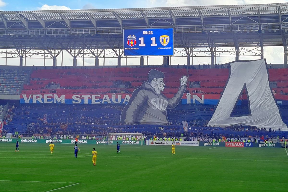 Continuă protestele! Ce nu s-a văzut la TV, în timpul derby-ului Steaua - Petrolul 2-1: „FRF aplică legea la nivel de cumetrii!”