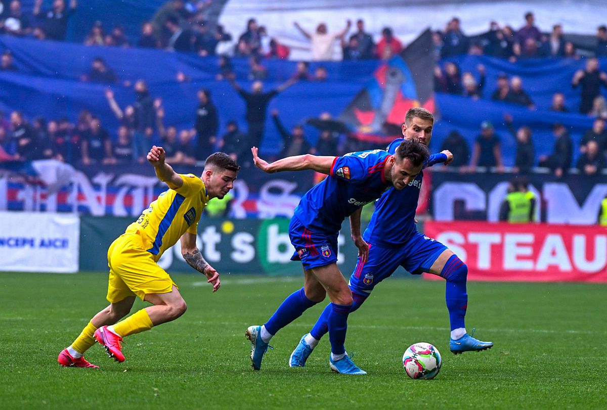 MM Stoica, după ce a văzut galeria Stelei cu Petrolul: „Echipa e o glumă proastă” » Opinie categorică: „Acolo e publicul numărul 1”