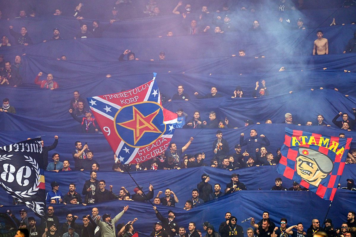 Steliștii au sărbătorit cu fanii victoria cu Petrolul » Momente spectaculoase în Ghencea