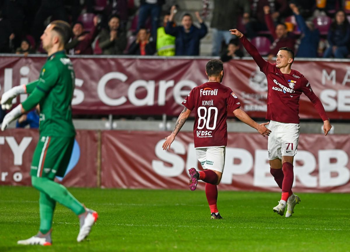 Lovitură pentru Rapid: „S-a accidentat, nu mai joacă până la sfârșitul sezonului” + Omul momentului în Giulești, prins între agent și club: „Nu e etic ce fac”