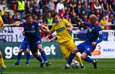 CSA Steaua - Petrolul Ploiești 2-1 » „Militarii” întorc scorul după pauză, într-o atmosferă de vis în Ghencea » Cum arată clasamentul din Liga 2