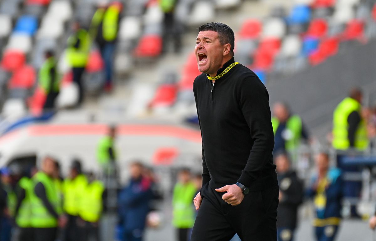 Nae Constantin, dezamăgit de prestația elevilor săi în derby: „Am făcut două greșeli mari, care ne-au costat”