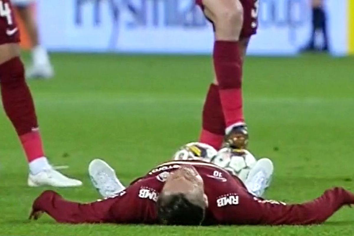 Ciprian Deac și-a speriat colegii, cu puțin timp înaintea derby-ului Craiova - CFR » S-a prăbușit pe teren la încălzire!