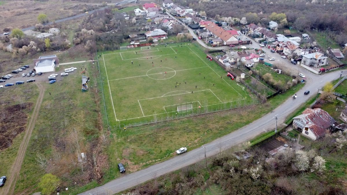 Aurică a lu' Purcaru din Adânca a jucat contra lui Dobrin! » Vedeta „Raj Kapur” a explicat cum se „antrenează”: „La cât am băut aseară, mă mir că mai sunt viu”