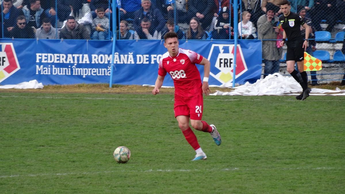 Unirea Dej - Dinamo 0-3 » „Câinii” câștigă la scor de neprezentare și fac un pas uriaș spre „baraj!” Miza următorului meci e IMENSĂ!