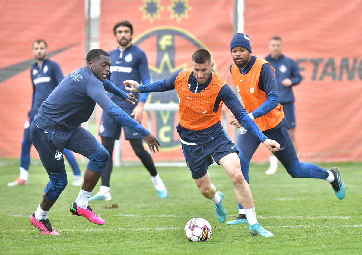 Ilie Dumitrescu și Marius Lăcătuș au comentat numirea lui Charalambous la FCSB: „L-am văzut decis” vs „Eu aștept să văd reacția din partea cealaltă”