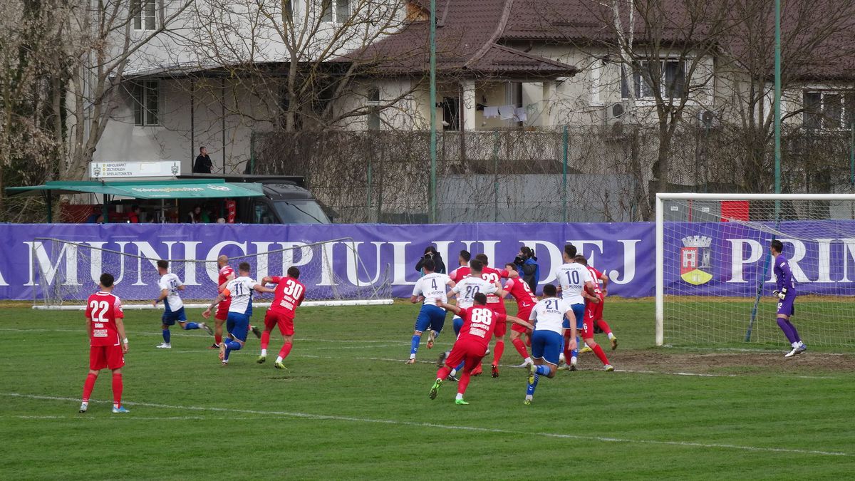 Unirea Dej - Dinamo 0-3 » „Câinii” câștigă la scor de neprezentare și fac un pas uriaș spre „baraj!” Miza următorului meci e IMENSĂ!