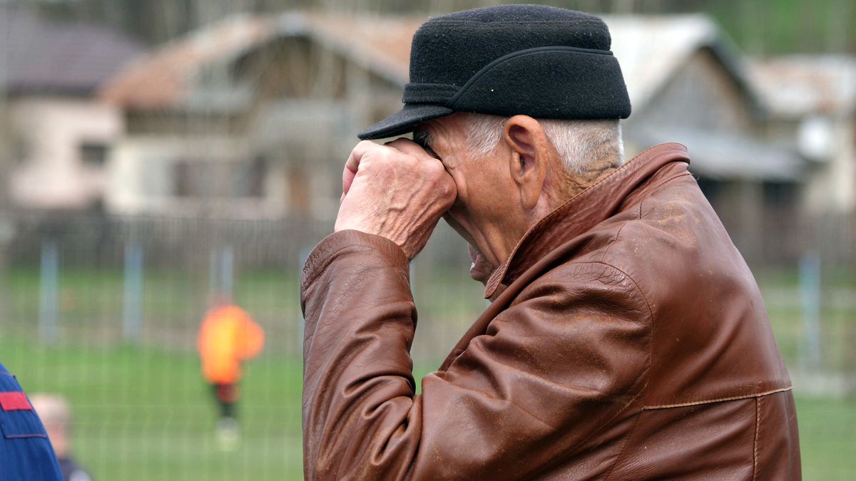 Aurică a lu' Purcaru din Adânca a jucat contra lui Dobrin! » Vedeta „Raj Kapur” a explicat cum se „antrenează”: „La cât am băut aseară, mă mir că mai sunt viu”