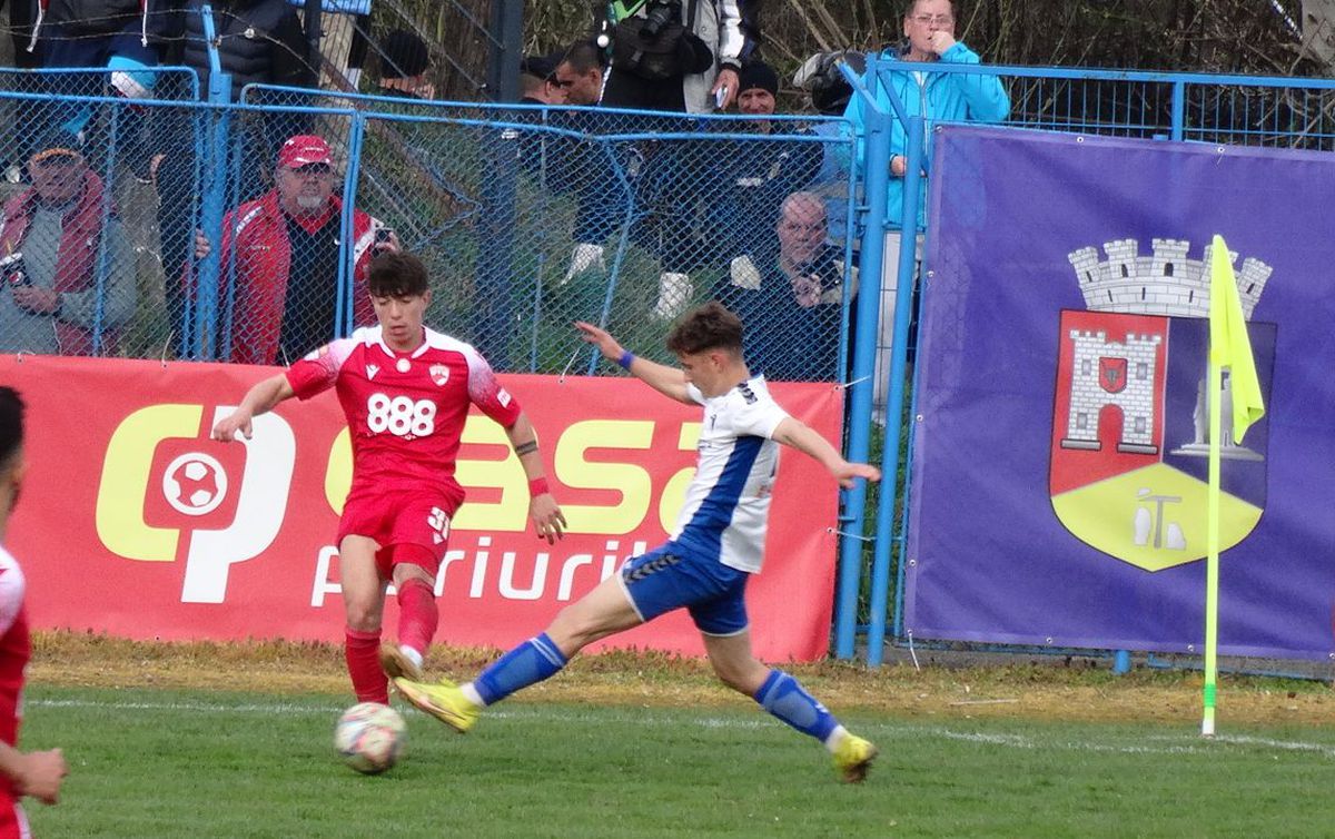Unirea Dej - Dinamo 0-3 » „Câinii” câștigă la scor de neprezentare și fac un pas uriaș spre „baraj!” Miza următorului meci e IMENSĂ!