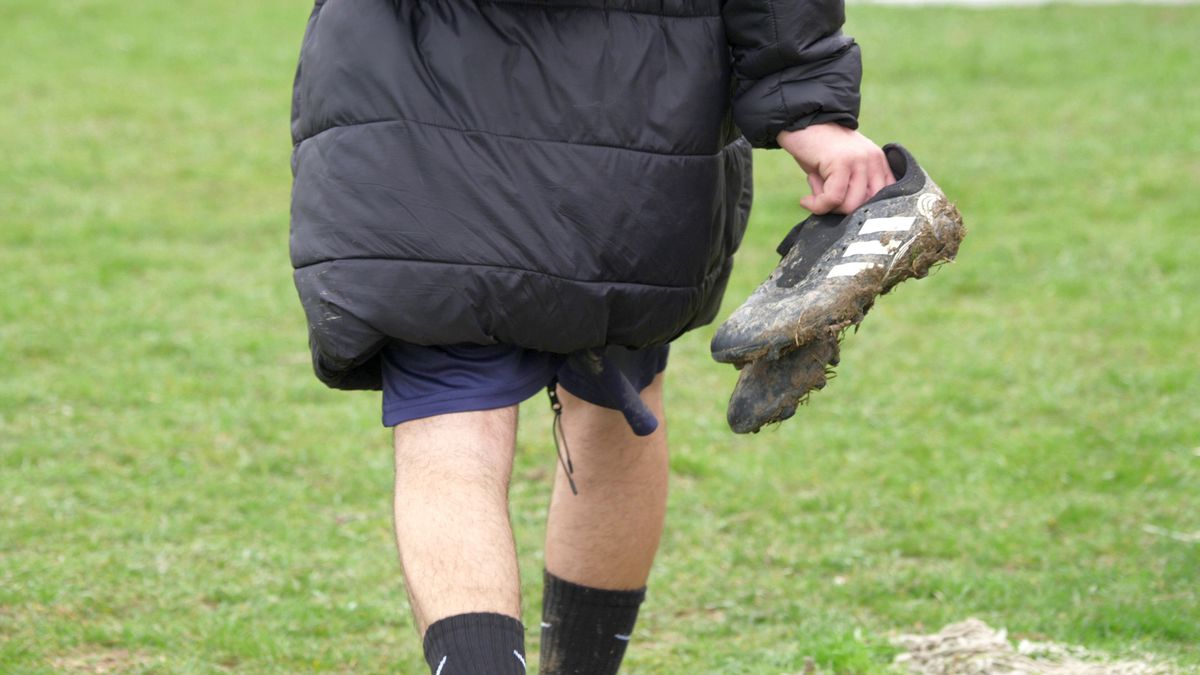 Aurică a lu' Purcaru din Adânca a jucat contra lui Dobrin! » Vedeta „Raj Kapur” a explicat cum se „antrenează”: „La cât am băut aseară, mă mir că mai sunt viu”