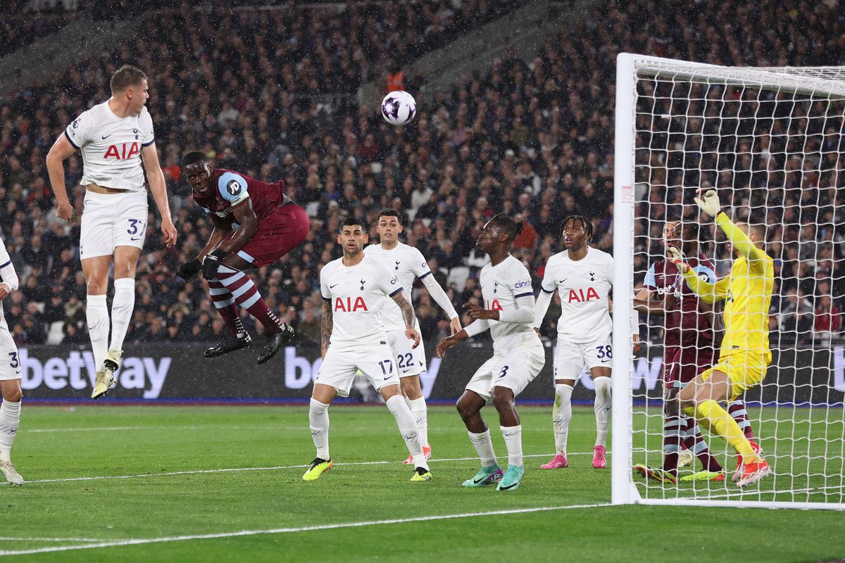 Remiză spectaculoasă între West Ham și Tottenham în derby-ul zilei din Premier League