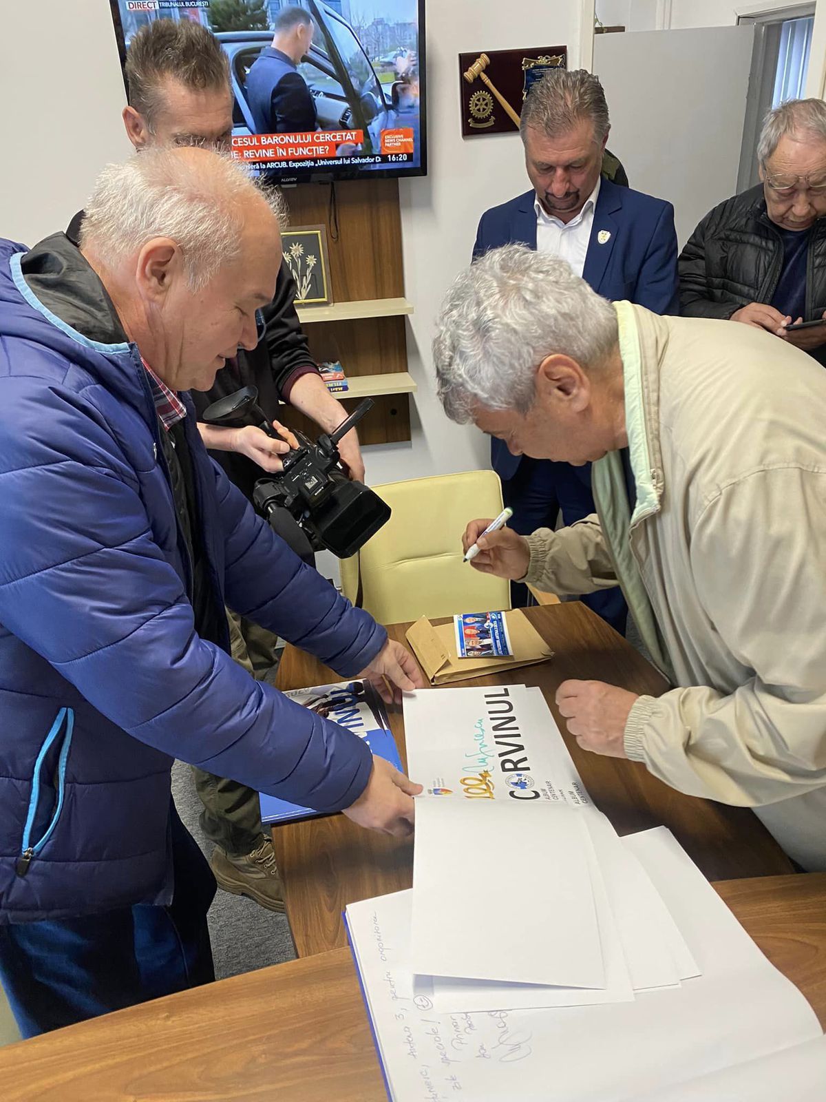 Șocant: CFR Cluj, DEZMEMBRATĂ la Hunedoara, în primul „sfert” din Cupa României Betano! Adio, Mutu?